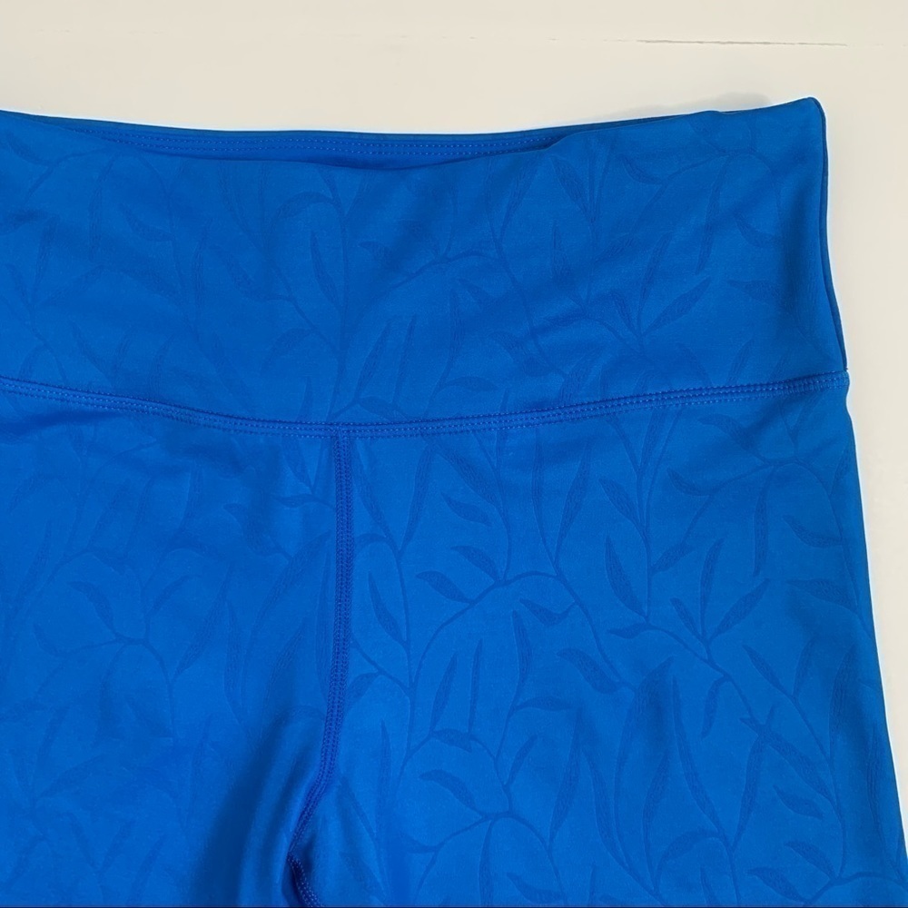 Zyia Royal Blue Willow Light N Tight Hi-Rise Crop Legging - Picture 6 of 14